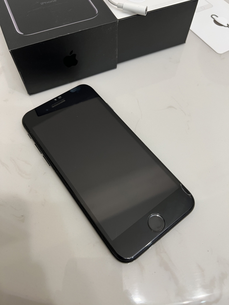 iPhone 7, 128гб